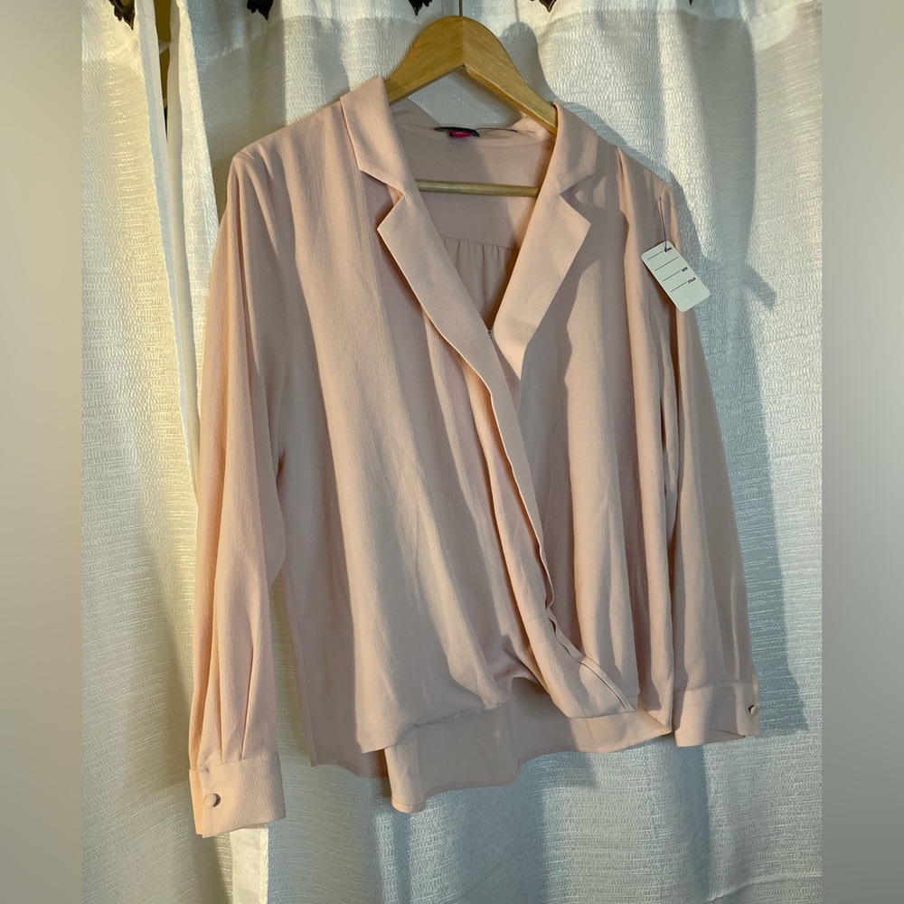 Vince Camuto bubble gum pink long sleeve blouse v neck sz medium